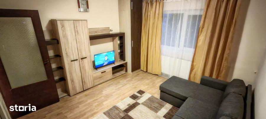 Garsonieră decomandată în Astra