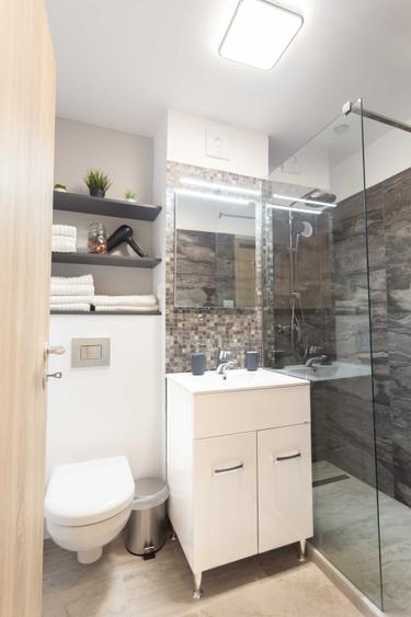 Apartament cu 3 camere semidecomandat în Ultracentral