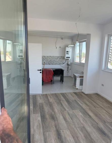 Apartament cu 4 camere decomandat, mobilat în Giulești