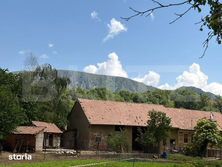 Casă cu 3 camere cu Teren 1687 Mp în Râmeț