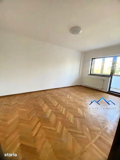 Apartament cu 2 camere decomandat în Energiei