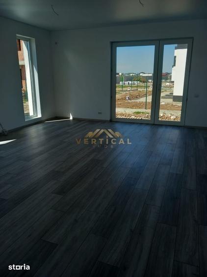 Casă cu 3 camere cu Teren 375 Mp în Vidra