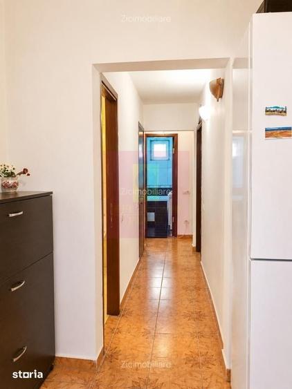 Apartament cu 3 camere în Vitan