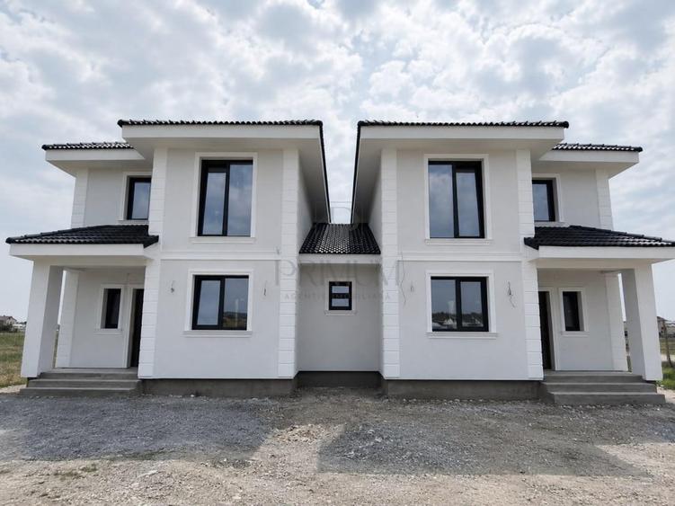 Duplex despartit prin C.T. - bucatarie inchisa - 130 mp util - 3