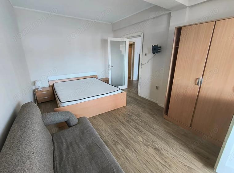 Apartament cu 2 camere semidecomandat în Romană