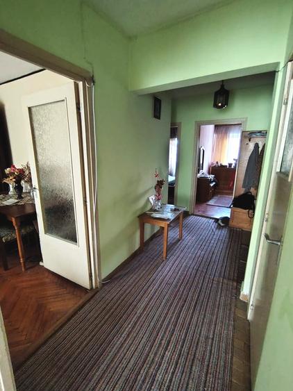 Apartament cu 3 camere decomandat în Nord