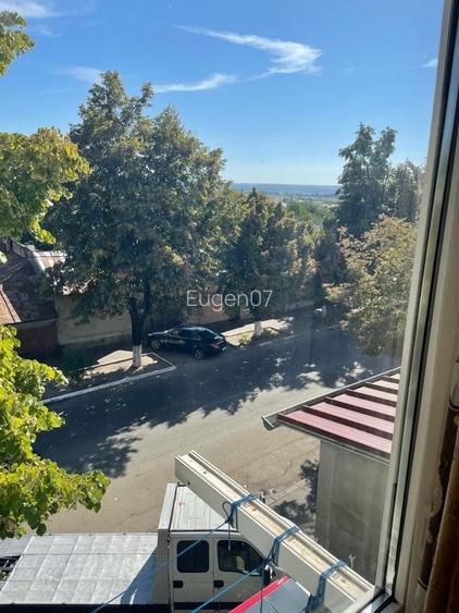 Apartament 3 camere Dragasani