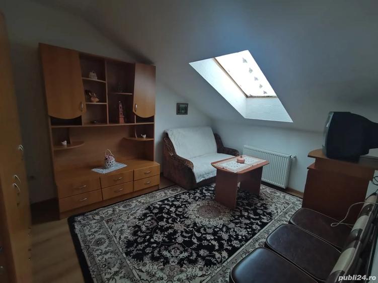 Apartament cu 2 camere semidecomandat în Florești