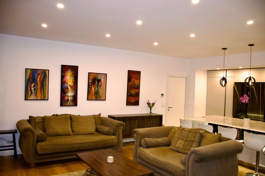 Apartament cu 3 camere decomandat în Kiseleff