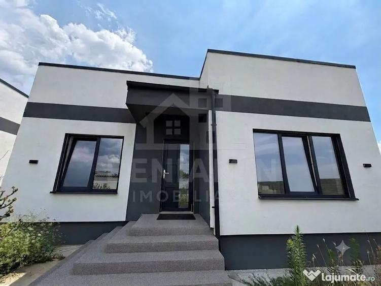 Casă cu 4 camere cu Teren 300 Mp în Preajba