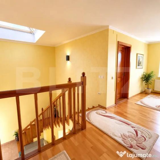 Casă cu 7 camere cu Teren 500 Mp în Braytim