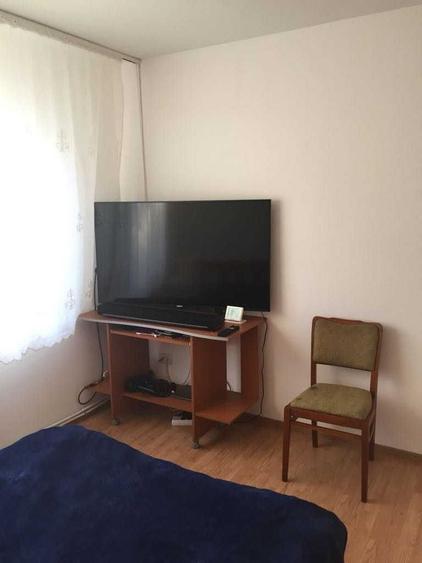 Apartament cu 2 camere decomandat în Nicolina