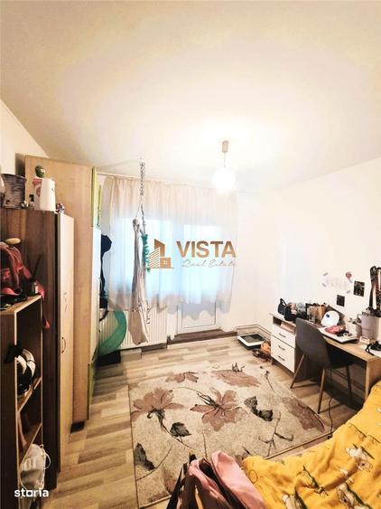 Apartament cu 3 camere decomandat, mobilat în Florilor