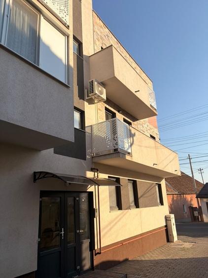 Vand apartamente cu 3 camere - 6