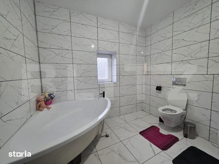 Casă cu 2 camere cu Teren 4143 Mp în Apa