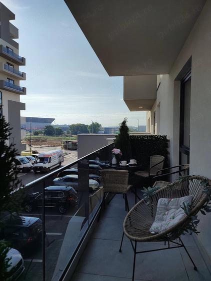 Apartament cu 2 camere decomandat în Exterior Vest