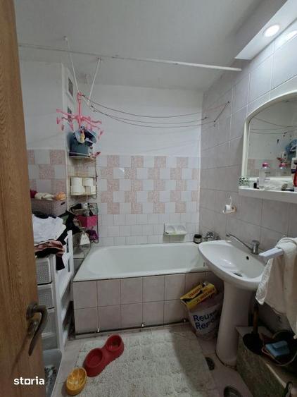 Apartament cu 2 camere decomandat în Republicii