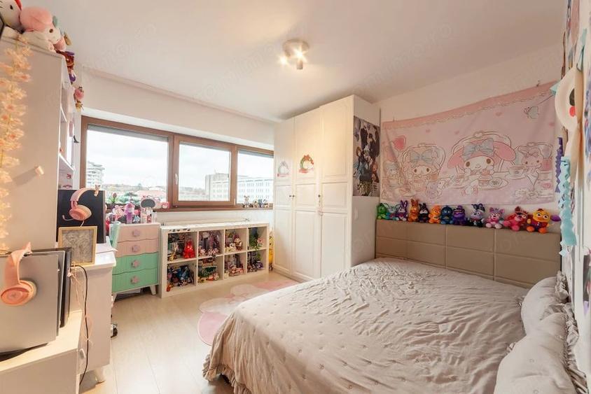 Apartament cu 3 camere decomandat în Central