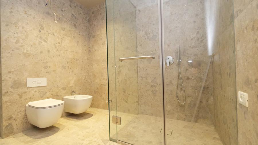Apartament cu 4 camere în Dacia