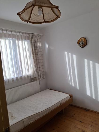 Casă individuală cu 15 camere cu Canalizare în Bazna
