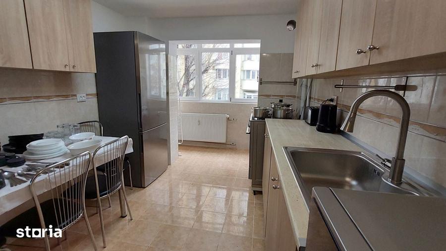 Apartament cu 2 camere semidecomandat în Obor