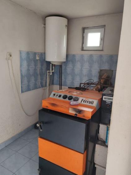 Casă cu 4 camere cu Teren 4800 Mp în Crețești