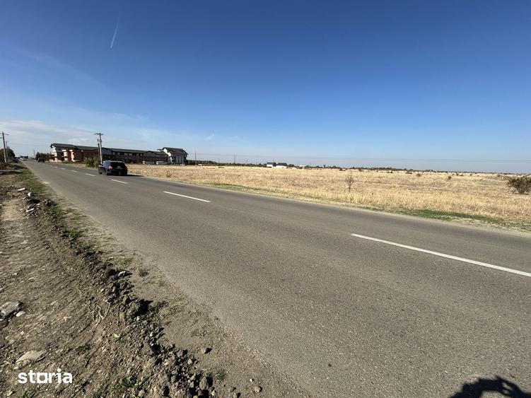 Teren de 600 mp, în Livada