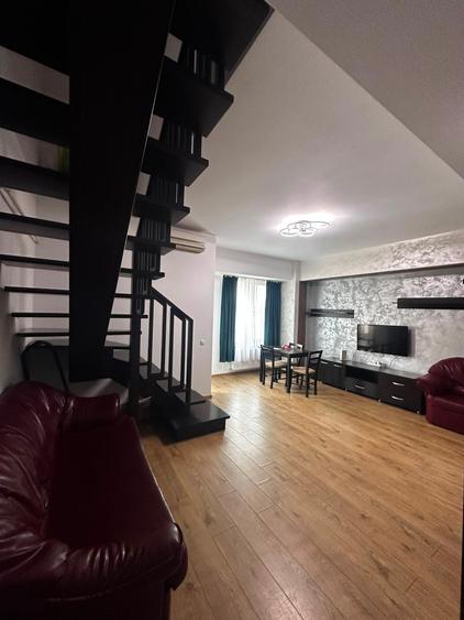 Apartament PENTHOUSE, 3 camere, 2 bai, etajul 8/8, zona Centru-Palas Mall - 1