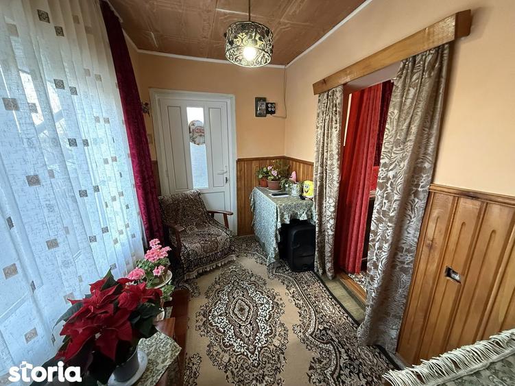 Casa demolabila ?i teren 800mp cu toate utilita?ile deschidere 26,5mp - 2