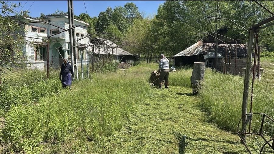 Casă cu 3 camere în Bărăști