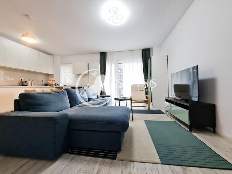 Apartament cu 2 camere semidecomandat, mobilat în Bună Ziua