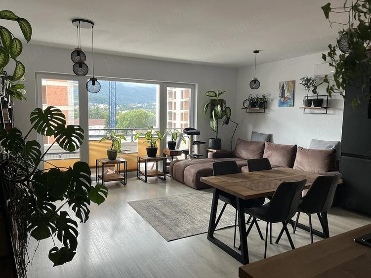 Apartament cu 2 camere decomandat în Sud