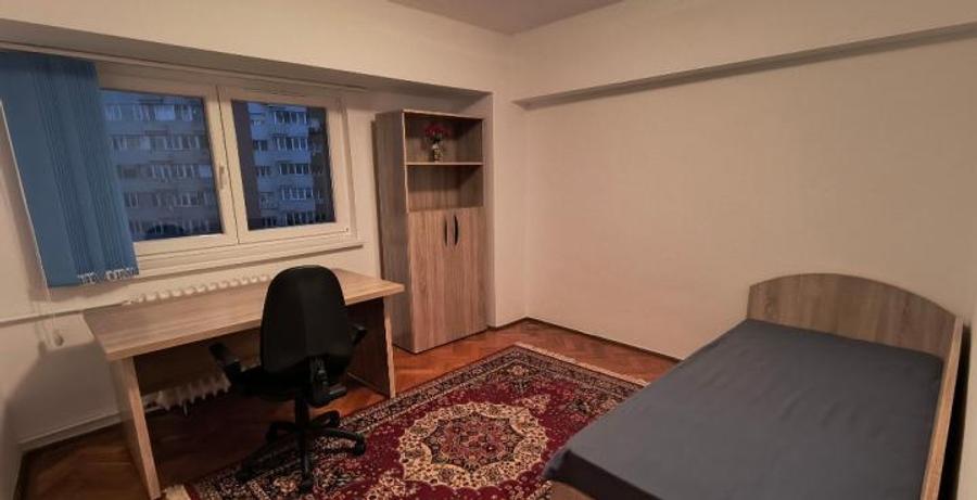 Apartament cu 3 camere decomandat, mobilat în 1 Mai