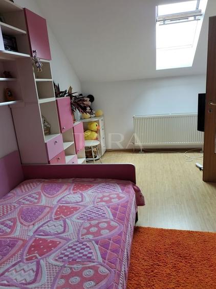 Penthouse cu 3 camere semidecomandat, mobilat în Vest