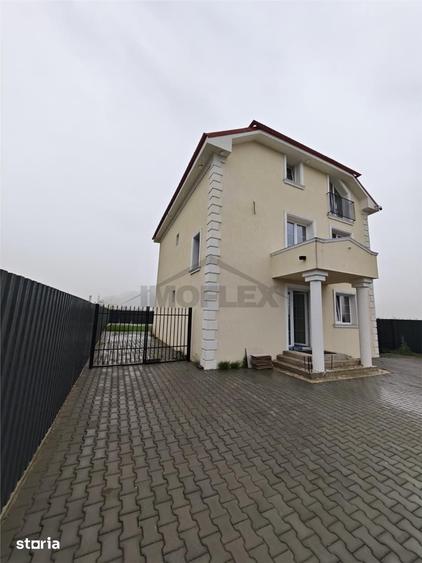 Casă cu 6 camere cu Teren 500 Mp în Stupinii Prejmerului