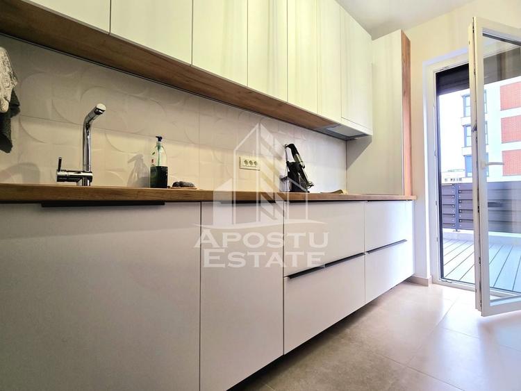 Apartament cu 3 camere decomandat, mobilat în UTA