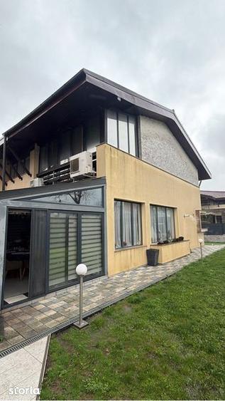 Casă cu 4 camere cu Teren 244 Mp în Central