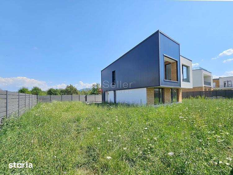 Casă cu 4 camere cu Teren 537 Mp în Central