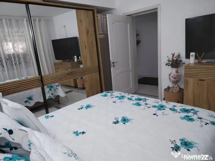 Casă cu 5 camere cu Teren 850 Mp în Firiza