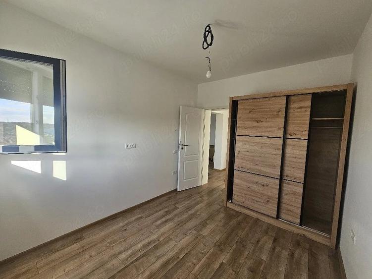 Apartament cu 2 camere decomandat în Giarmata