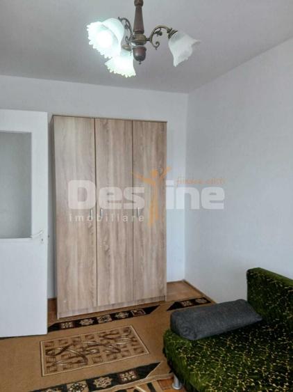 Apartament cu 2 camere semidecomandat, mobilat în Dumbrăvița