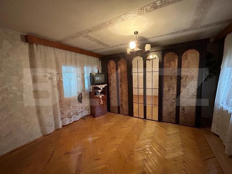 Casă cu 5 camere cu Teren 300 Mp în Burdujeni