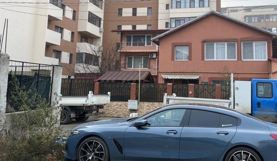 Casă cu 5 camere cu Teren 300 Mp în Rahova