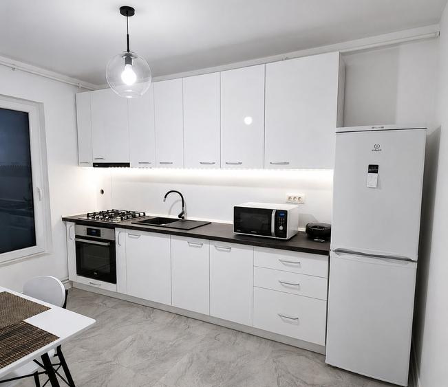 Apartament 3 camere decomandat zona podgoria cu loc de parcare - 2