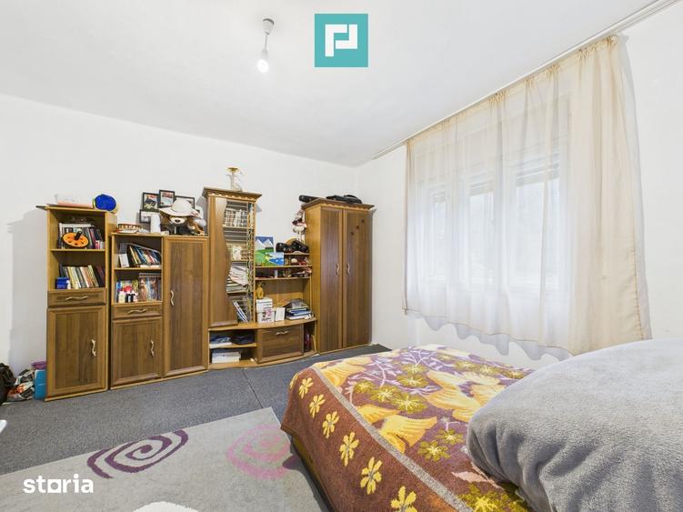 Casă cu 3 camere cu Teren 3843 Mp în Șicula