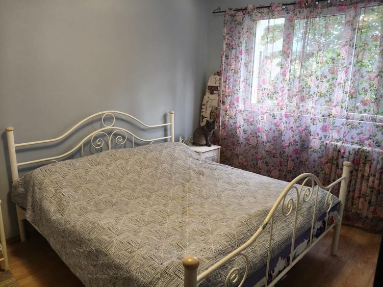 Apartament cu 3 camere semidecomandat în Drumul Taberei