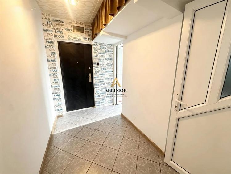 Apartament cu 2 camere nedecomandat în Central