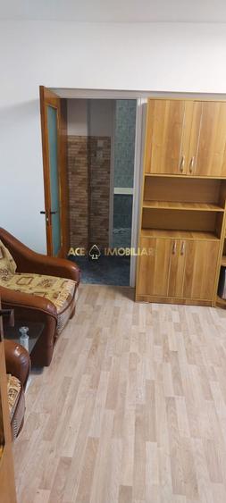 Apartament cu 3 camere decomandat, mobilat în P-ța Muncii