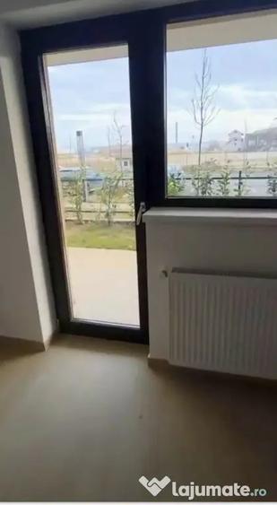 Apartament cu 2 camere semidecomandat în Titan