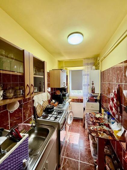Apartament cu 2 camere decomandat în Micro 15